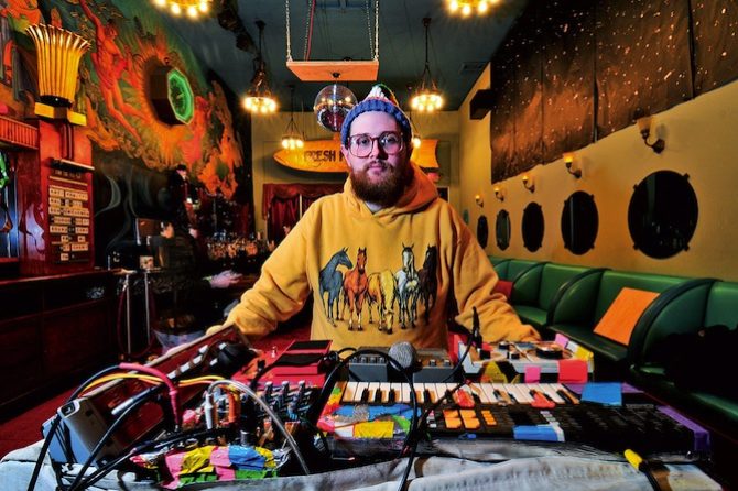 Dan-Deacon Benedikt Sartorius. Journalist und Popkulturist.